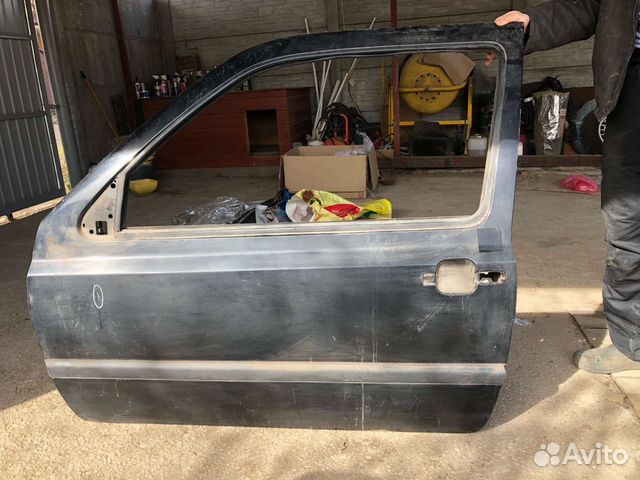 Двери левая и правая golf 3 купе