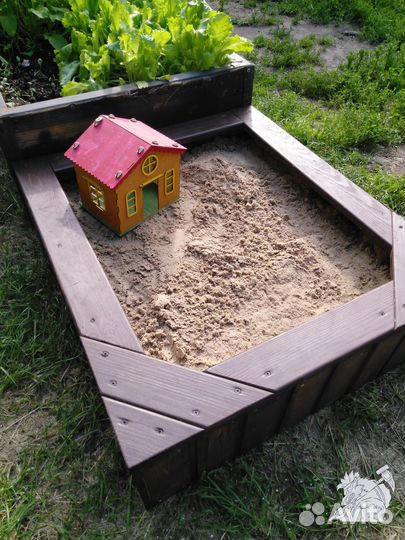 Детская песочница деревянная