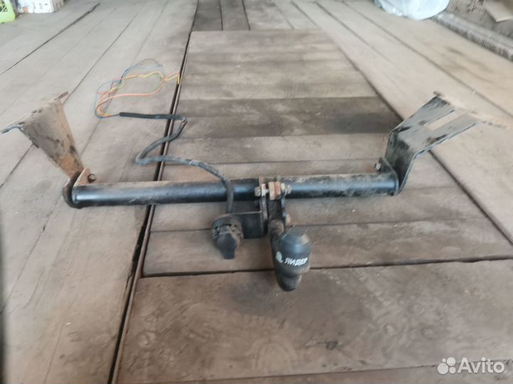 Фаркоп (тсу) для Renault Duster