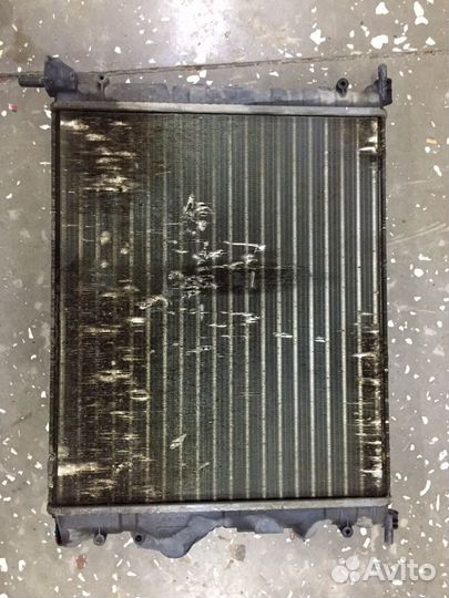 Радиатор renault logan 1