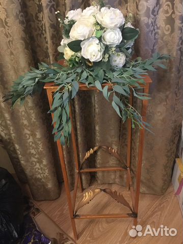 Стойки железные для цветов