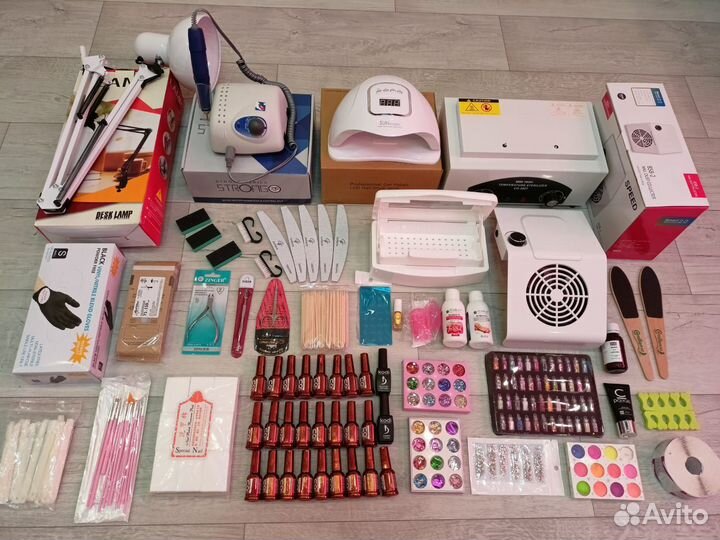 Маникюрный набор с аппаратом Стронг и сухожар