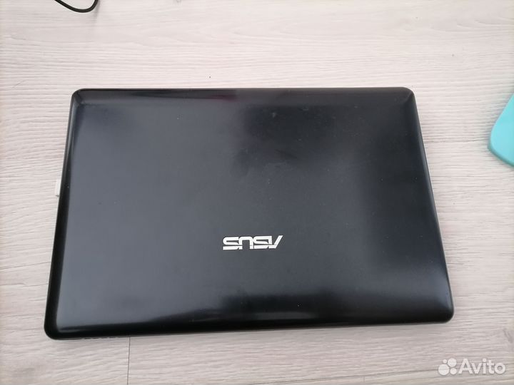 Ноутбук asus
