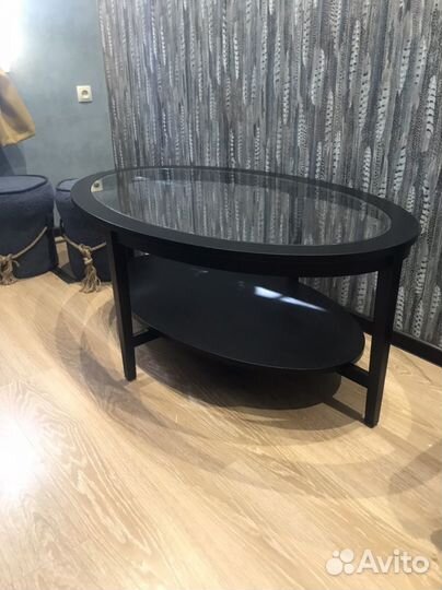 Журнальный столик IKEA со стеклом