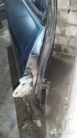 Дверь боковая передняя правая Mitsubishi Galant 8