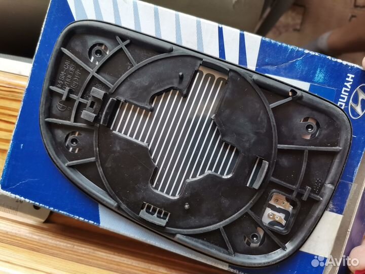 Автомобильное зеркало