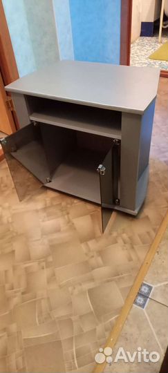 Тумба под телевизор