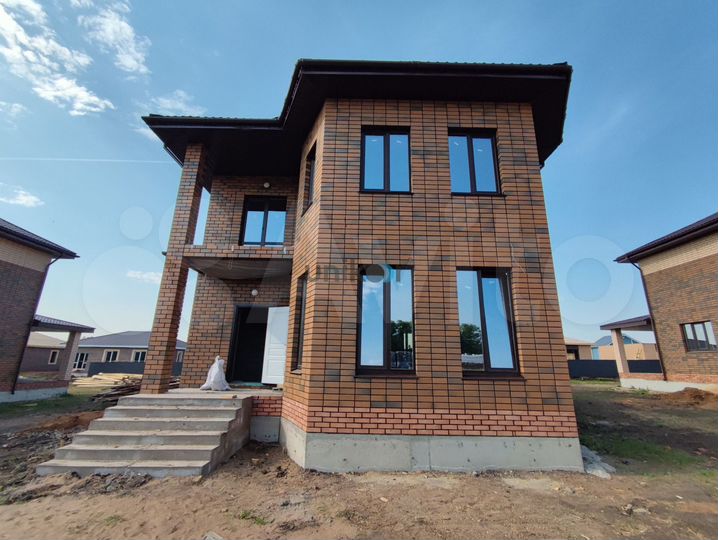 Дом 170 м² на участке 6 сот.