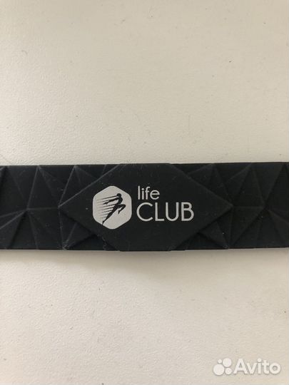 Абонемент в фитнес клуб life club
