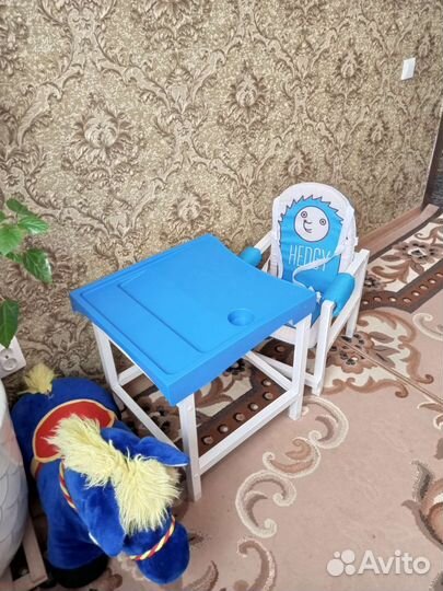 Детский стол и стул