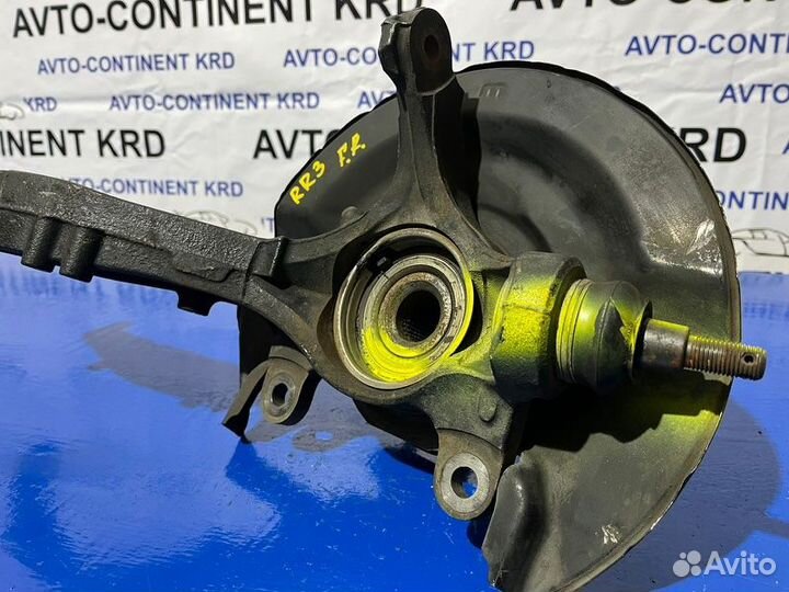 Ступица передняя правая Honda Elysion RR3 J30A