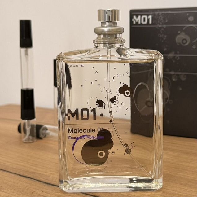Escentric Molecules 01 оригинал распив