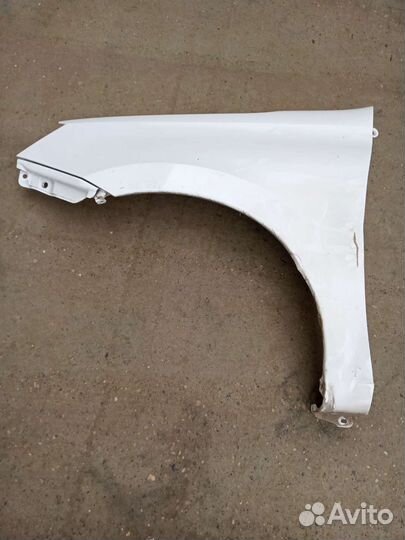 Левое переднее крыло LADA Granta