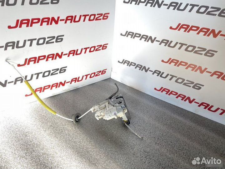 Замок двери задний левый Audi A4 B7 2.0 турбо BWE