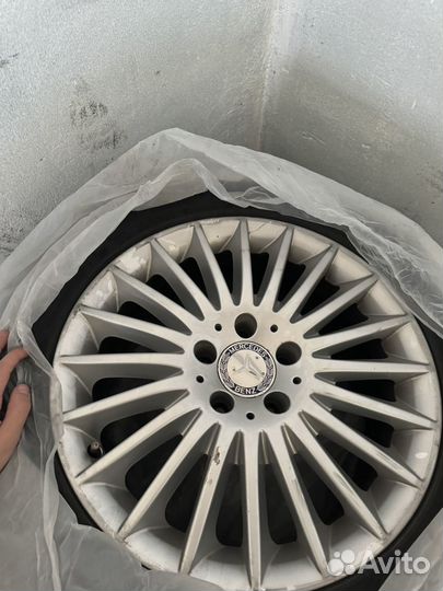 Диски на зимней резине 245/45 r17 на мерседес