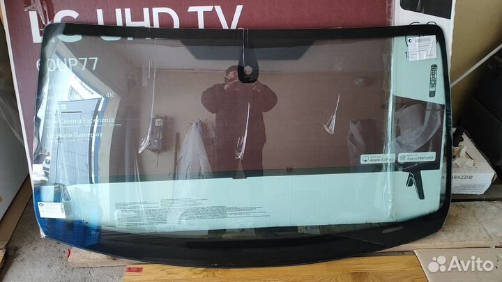 VW amarok 3.0 TDI AT лобовое стекло