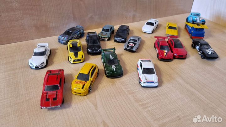Hot wheels машинки