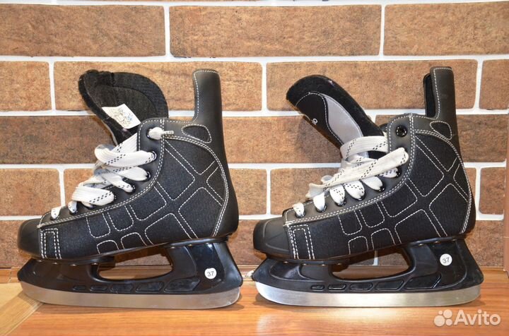 Продам коньки хоккейные