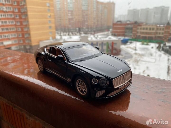 Модель металлическая Bentley Continental GT Черный