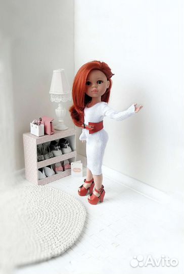 Одежда и обувь на шарнирные Paola Reina