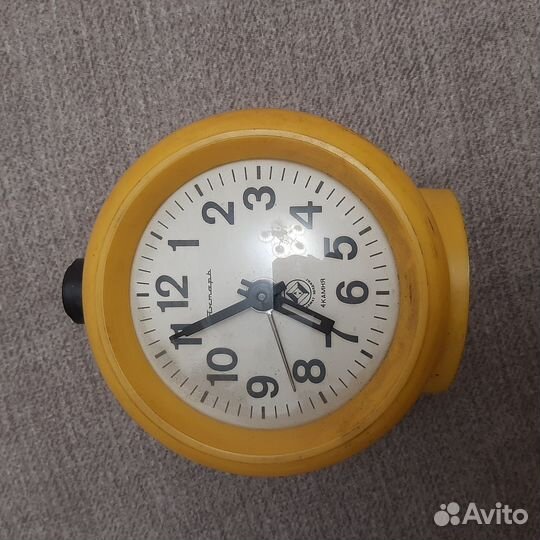 Часы будильник СССР