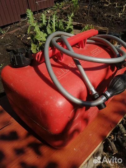 Продам мотор Меркури15