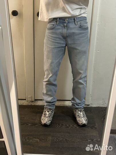 Джинсы levis
