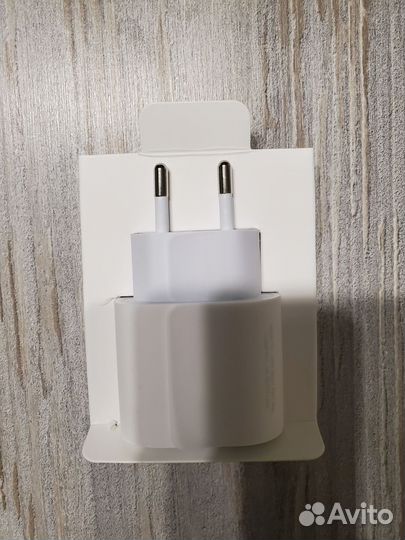 Зарядное устройство на iPhone