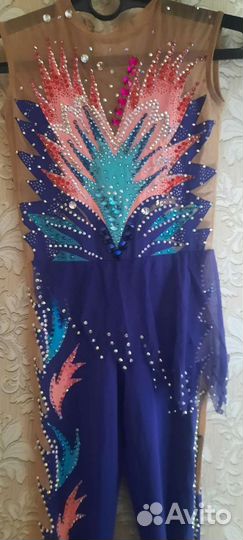 Прокат,Комбинезон для худ. гимнастики 152р