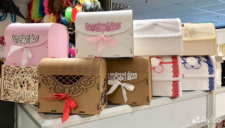 Коробка (сундук) для денег на свадьбу (разные виды