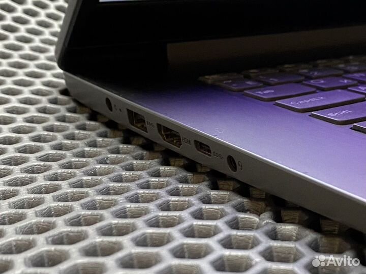 Ноутбук Lenovo SSD/Full HD