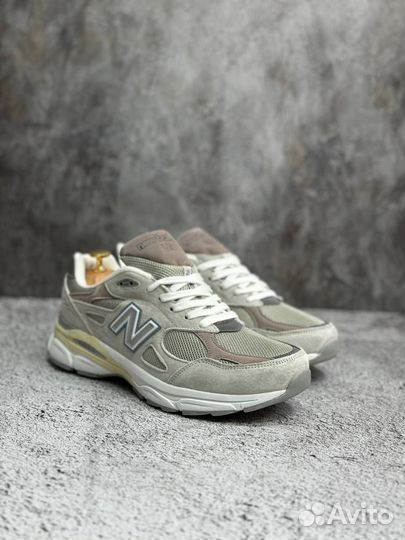 New Balance 990