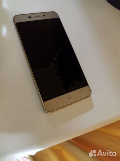 ZTE Blade X3, 8 ГБ