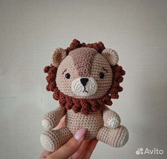 Игрушка лев