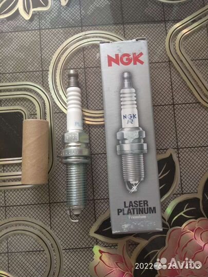 Продам свечи зажигания 5118