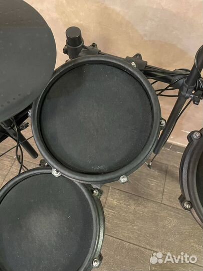 Электронная ударная установка Alesis Nitro Kit