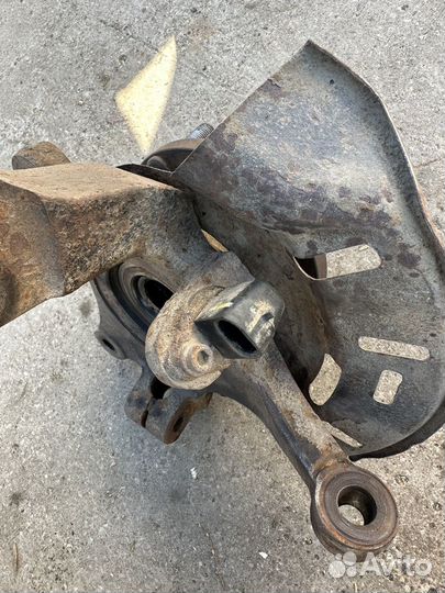 Поворотный кулак правый Chevrolet Rezzo