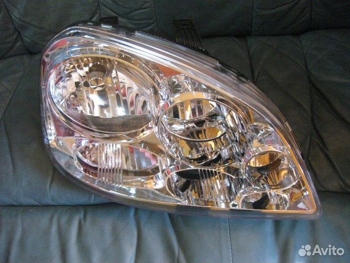 Фара правая Chevrolet Lacetti 2003-2013