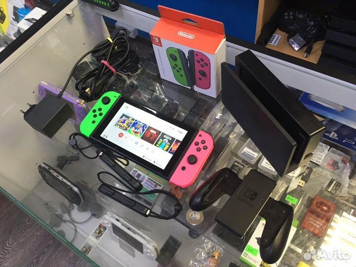 Nintendo Switch 288 Gb Чипованный+32 игры