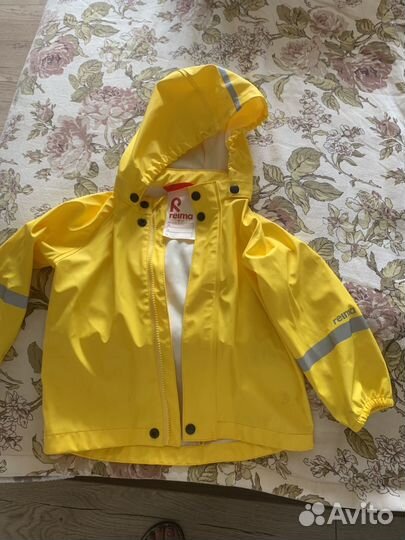Курточка дождевик в хорошем состоянии
