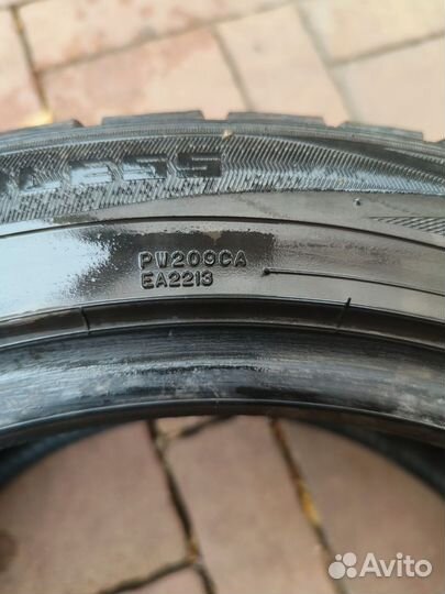 Dunlop Winter Maxx SJ8 215/50 R17 95