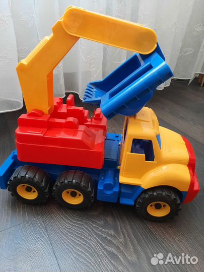 Детская машинка