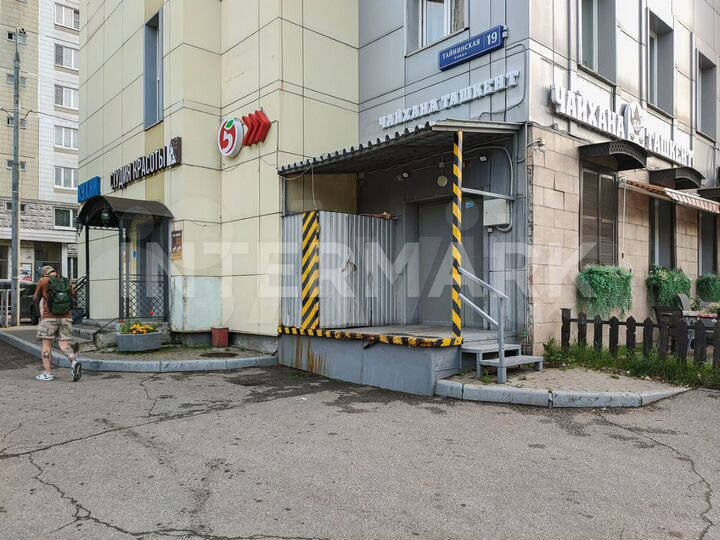 Продам помещение свободного назначения, 1385 м²