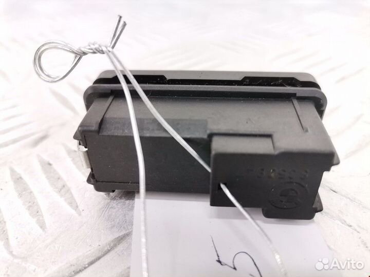 Кнопка аварийной сигнализации BMW 5 E39 1999