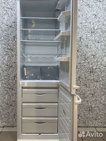 Холодильник в идеальном состоянии