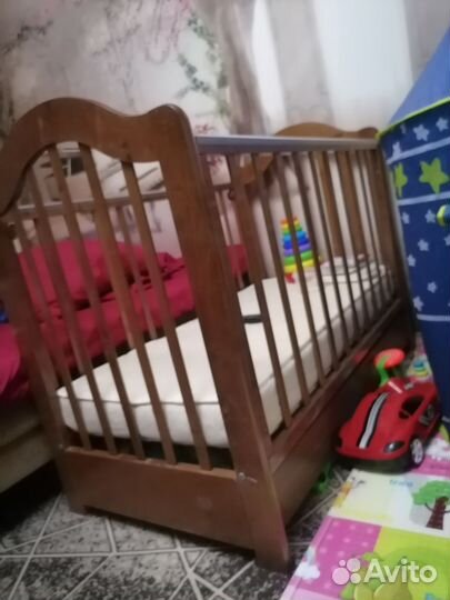 Детская кроватка