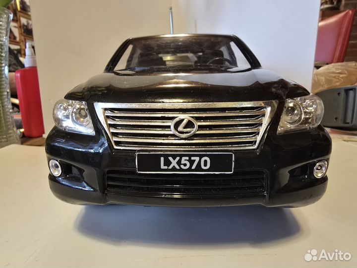 Радиоуправляемый lexus LX570