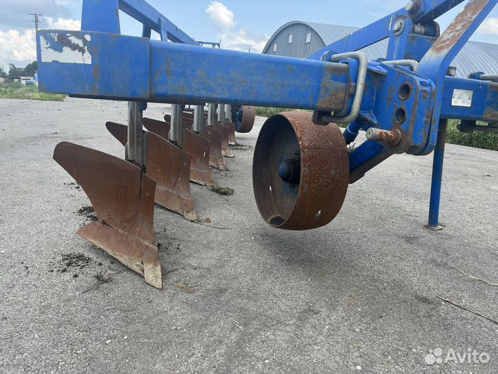 Плуг Светлоградагромаш 5-6 корп. (ПНУ), 2016