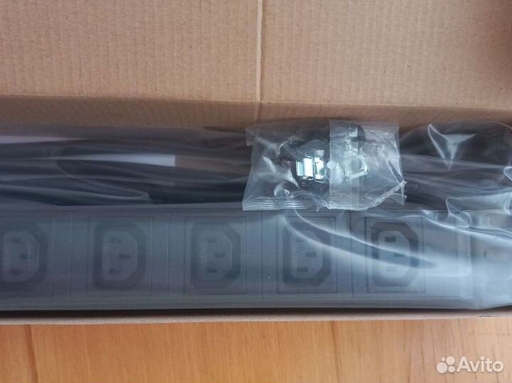 Блок распределения питания PDU