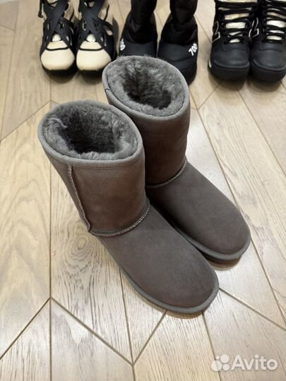 Угги в коробке